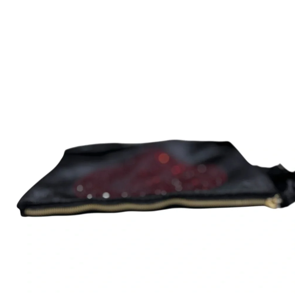 Ahdorned Velvet Red Heart Black Clutch with Tassel